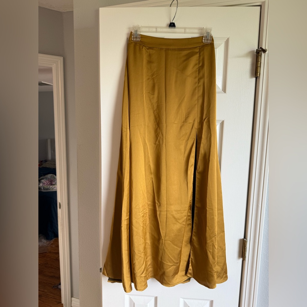 NWT Sincerely Jules Gold Midi Skirt with High Slit